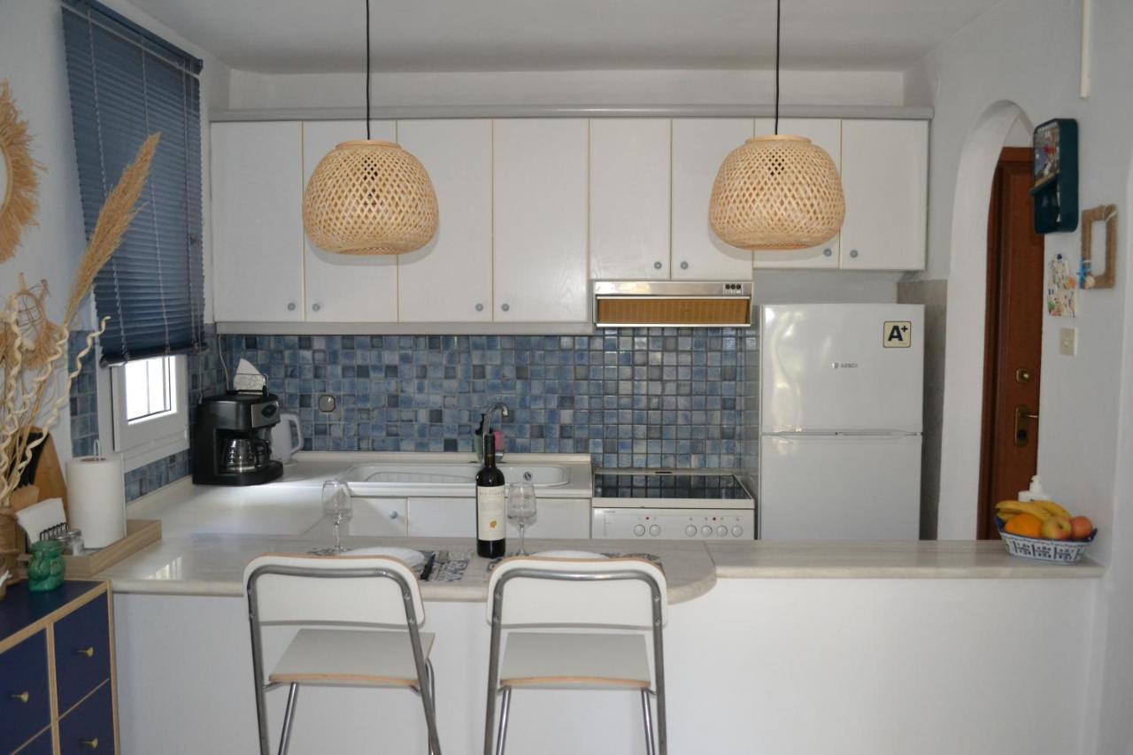 Evaliana Seaside Apartment Palaiontsiflikion Exterior photo