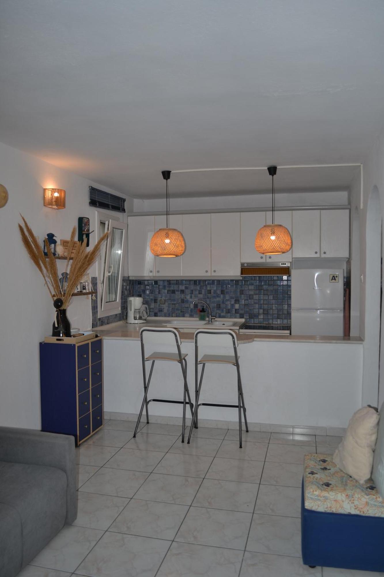 Evaliana Seaside Apartment Palaiontsiflikion Exterior photo